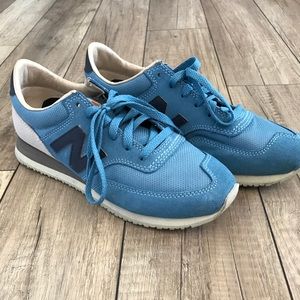 New Balance 620 Women’s Sneakers
